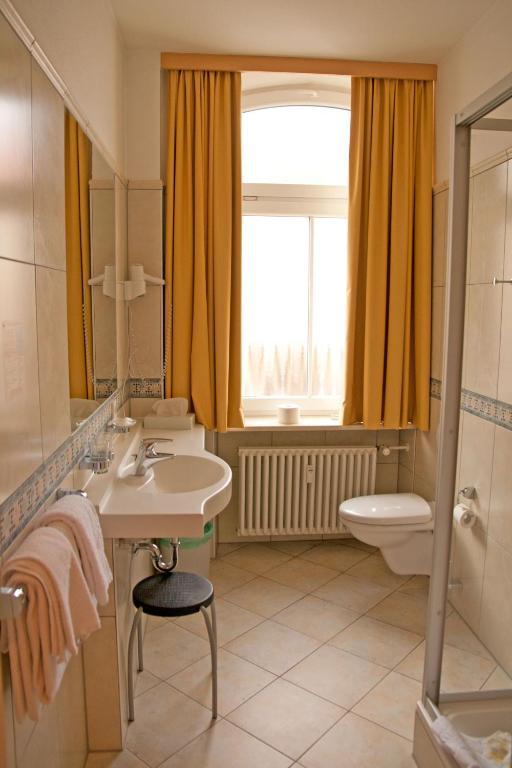 Hotel Bischofshof Braustuben 3*