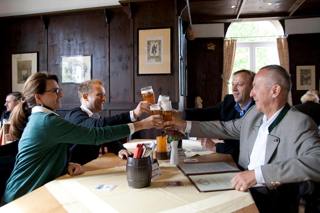 Hotel Bischofshof Braustuben 3*